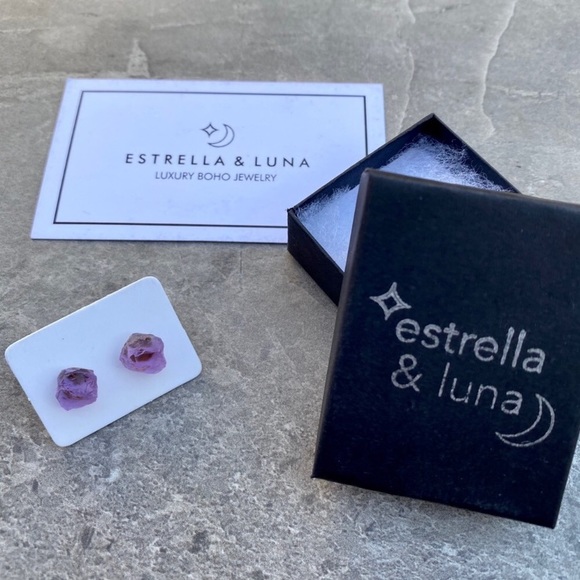 Light Amethyst Crystal Stud Earrings - Picture 7 of 10